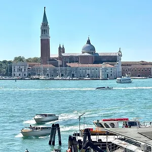 https://apt-the-b-collection-san-marco-riva-schiavoni.hotelinveneto.com
